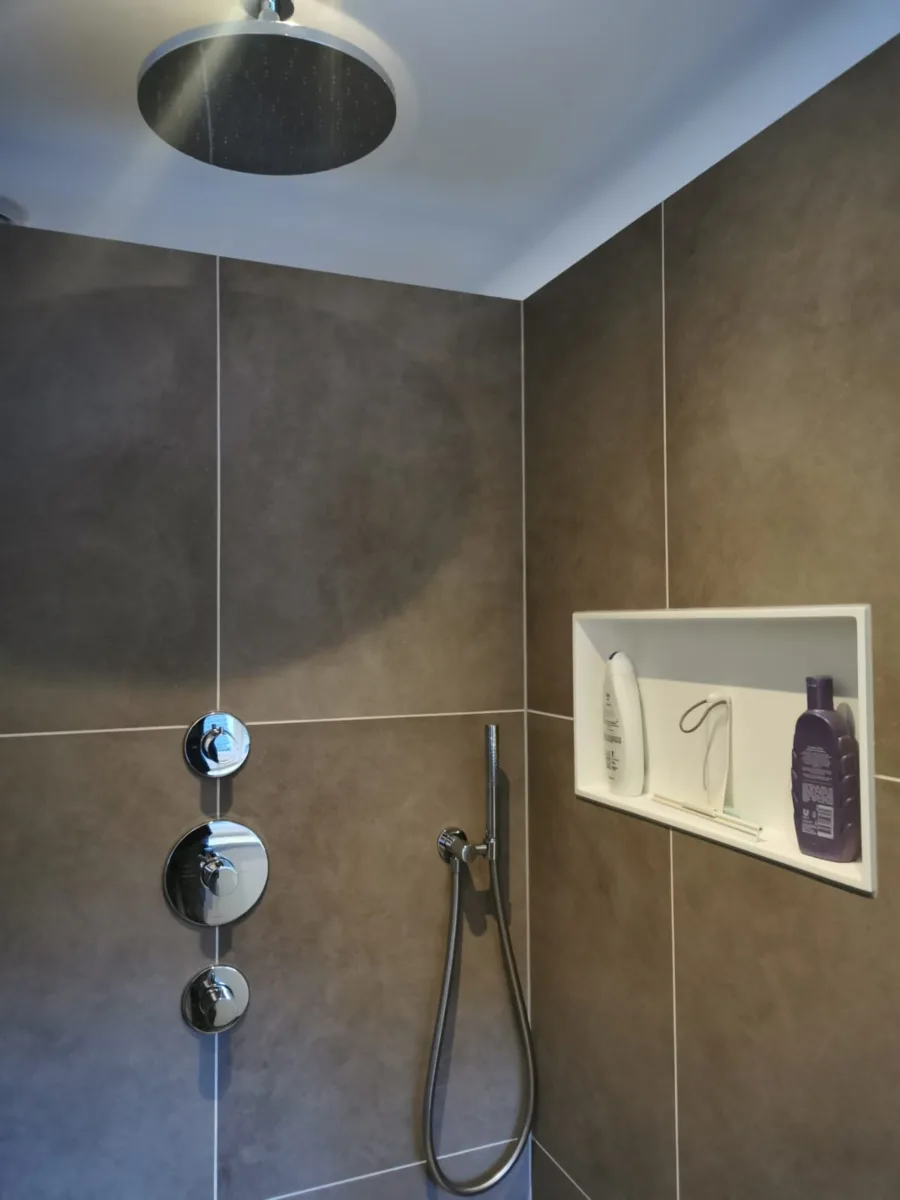 Badkamer T-opstelling – modern stijl – Tiel  (foto 4)