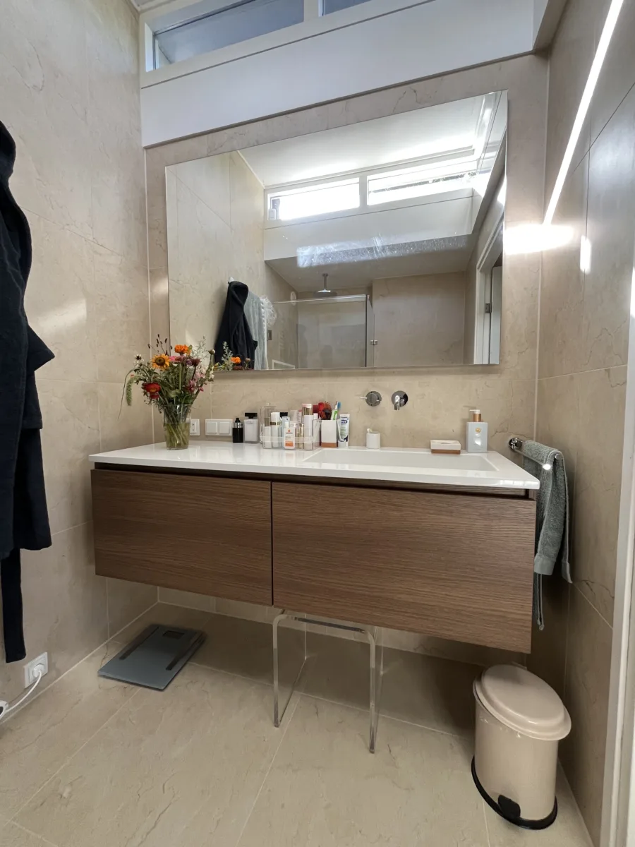 Badkamer renovatie, voor en na foto’s – modern stijl – Rhenen (foto 13)