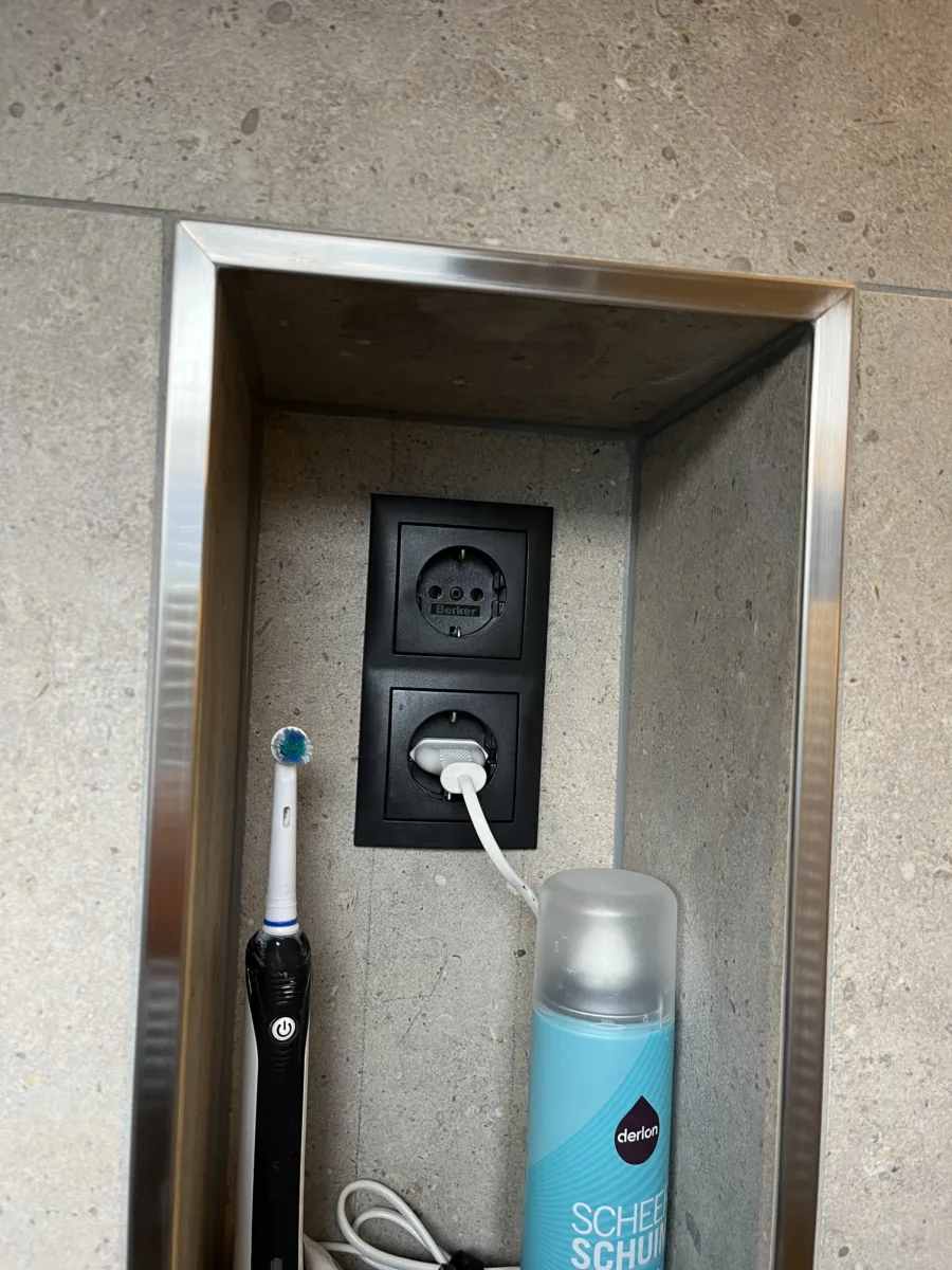 Badkamer natuursteen wastafel – natuurlijk stijl – Oosterbeek (foto 13)