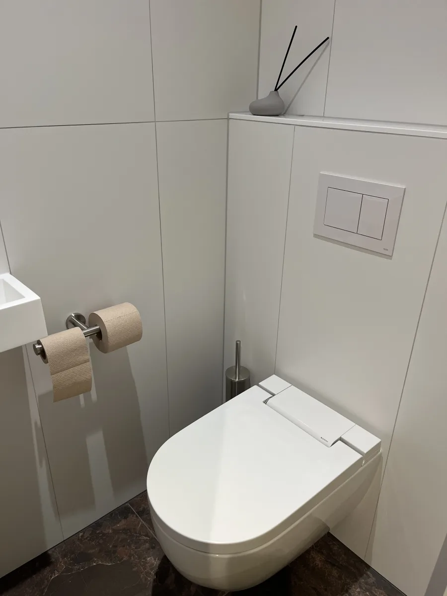 Maatwerk hoek-badmeubel en hoek-instap douchecabine – modern stijl – Wageningen (foto 25)