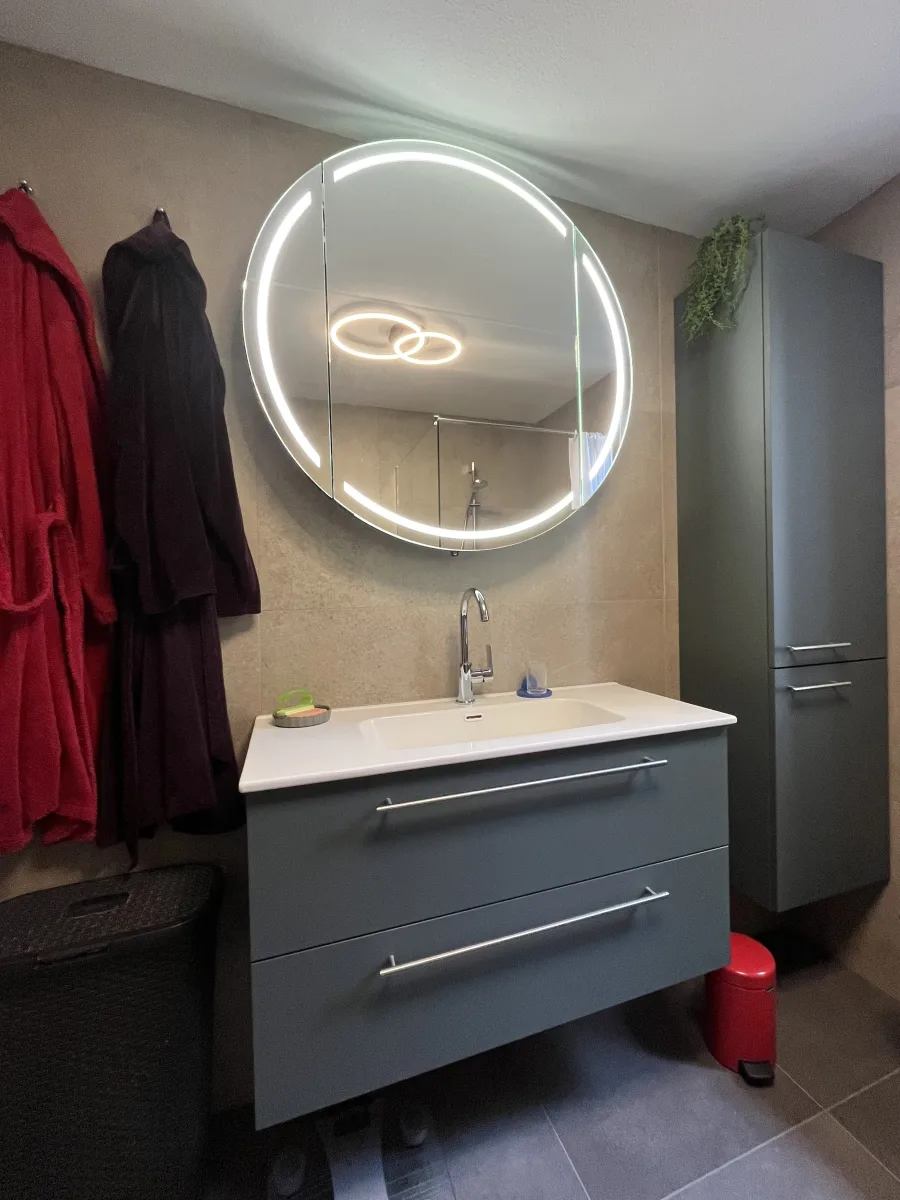 Badkamer ronde spiegelkast – modern stijl – Ede