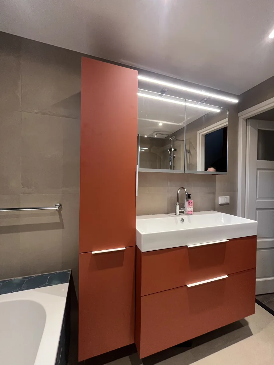 Badkamer met Hexagon-zeshoek tegel – modern stijl – Veenendaal (foto 7)