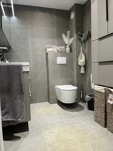 Ton-sur-ton Badkamer in Veenendaal