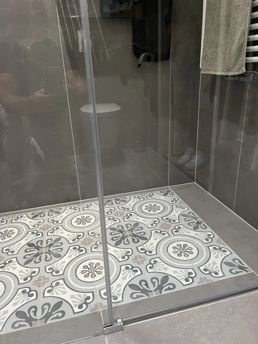 Badkamer met boetiek sfeer en Portugese tegels – karakteristiek stijl – Amersfoort (foto 5)