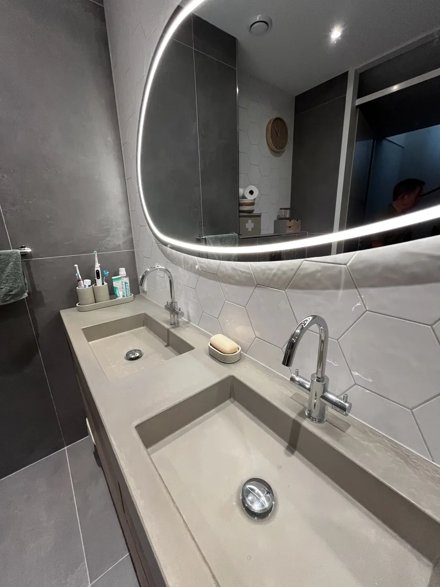 Badkamer met boetiek sfeer en Portugese tegels – karakteristiek stijl – Amersfoort (foto 3)