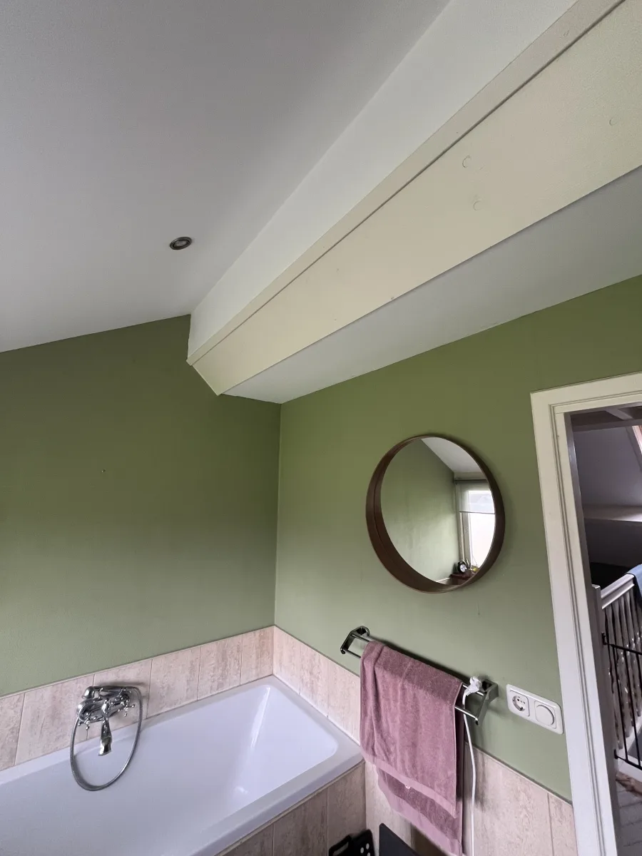 Badkamer met koperen kranen en Portugese tegels – karakteristiek stijl – Lienden (foto 12)