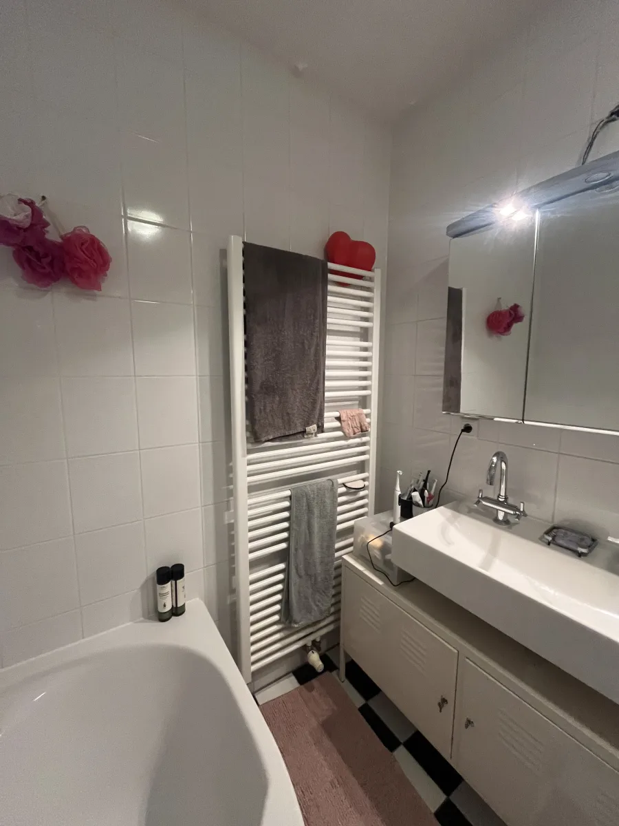 Badkamer met boetiek sfeer en Portugese tegels – karakteristiek stijl – Amersfoort (foto 24)