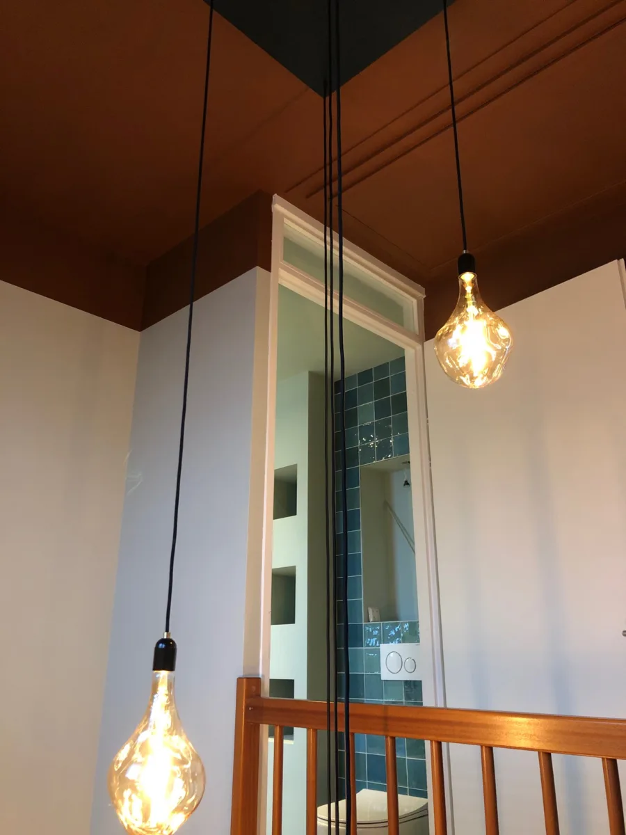Sfeervol groen en stucwerk badkamer – mozaïek – visgraat stijl – Wageningen