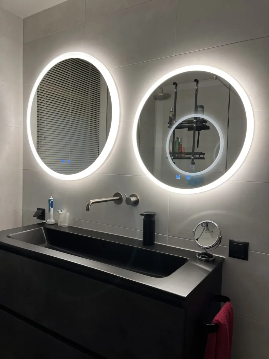 Badkamer met zwart keramische meubel wastafel – modern stijl – Veenendaal (foto 2)
