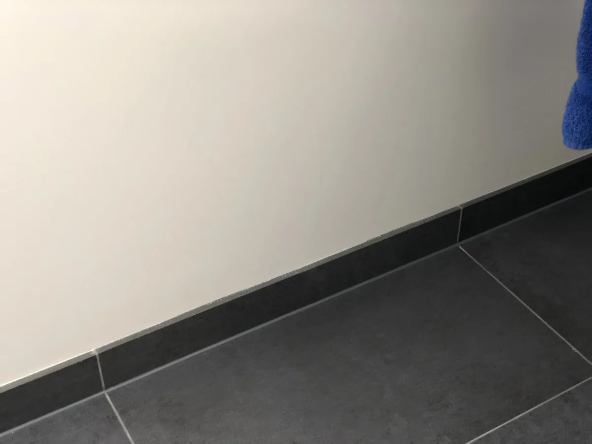 Badkamer met luxe rvs Vola kranen – modern stijl – Lienden (foto 9)