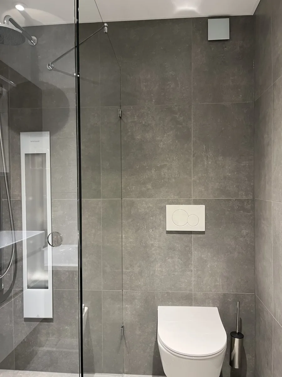 Badkamer met sunhower Pure XL infrarood – modern stijl – Veenendaal (foto 6)