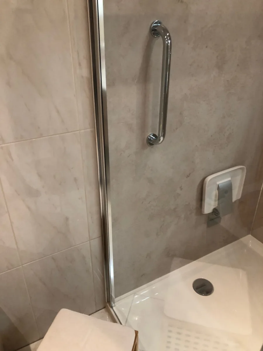 Badkamer refit – ergonomisch stijl – Veenendaal (foto 4)