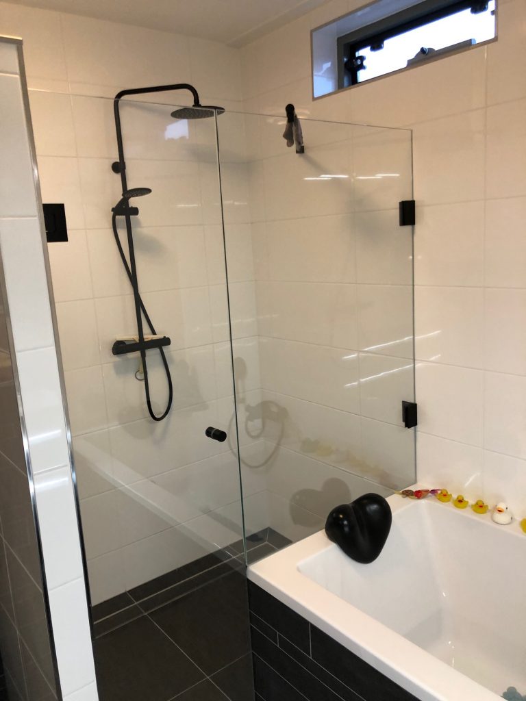 black & white badkamer en toilet – modern stijl – Utrecht