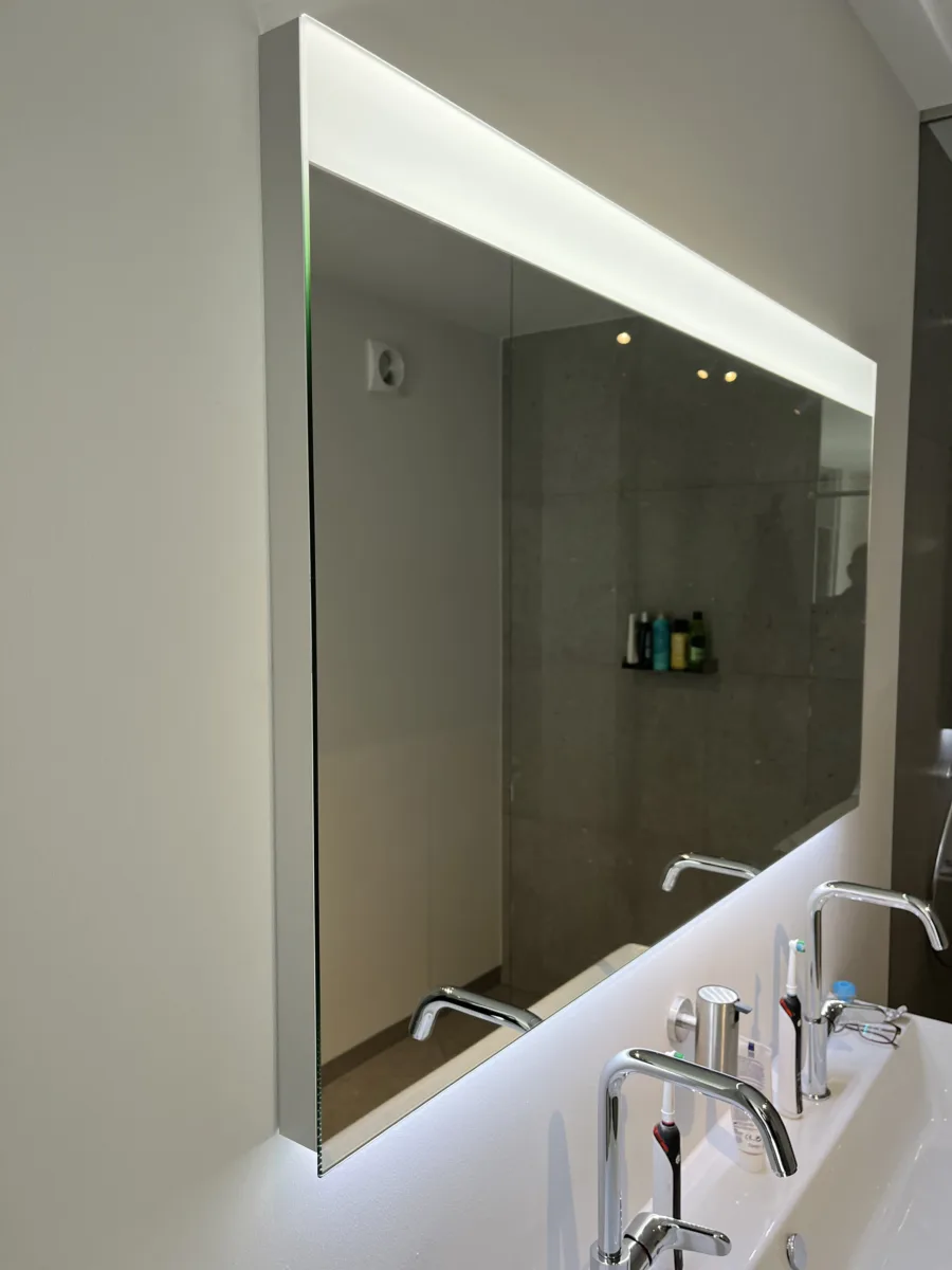 Badkamer met glazen inloopdouche tot aan het plafond – modern stijl – Doorwerth (foto 14)