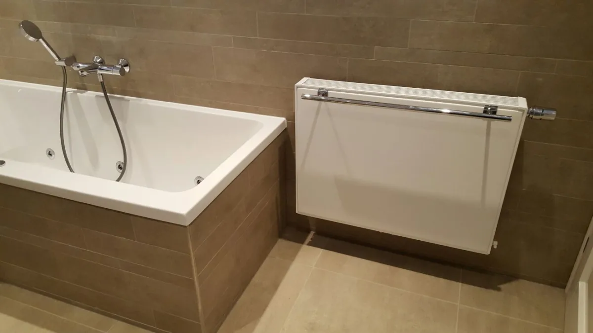 Badkamer met nissen – modern stijl – Wageningen  (foto 5)