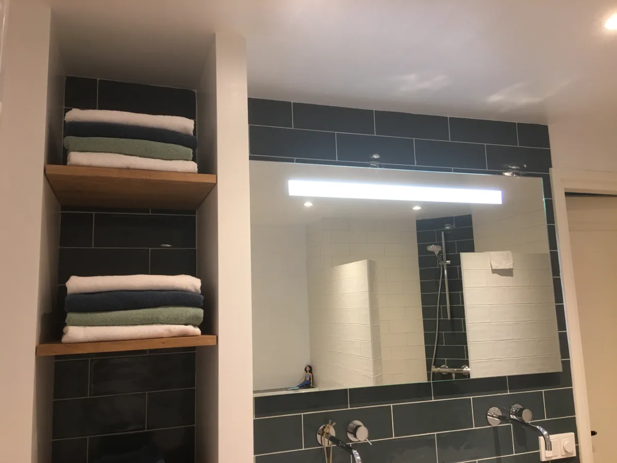 Badkamer opbouw waskommen – badkamers met hout stijl – Rhenen (foto 16)