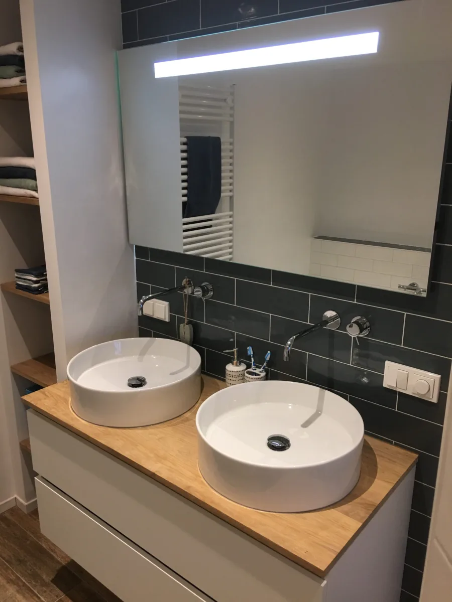 Badkamer opbouw waskommen – badkamers met hout stijl – Rhenen (foto 4)