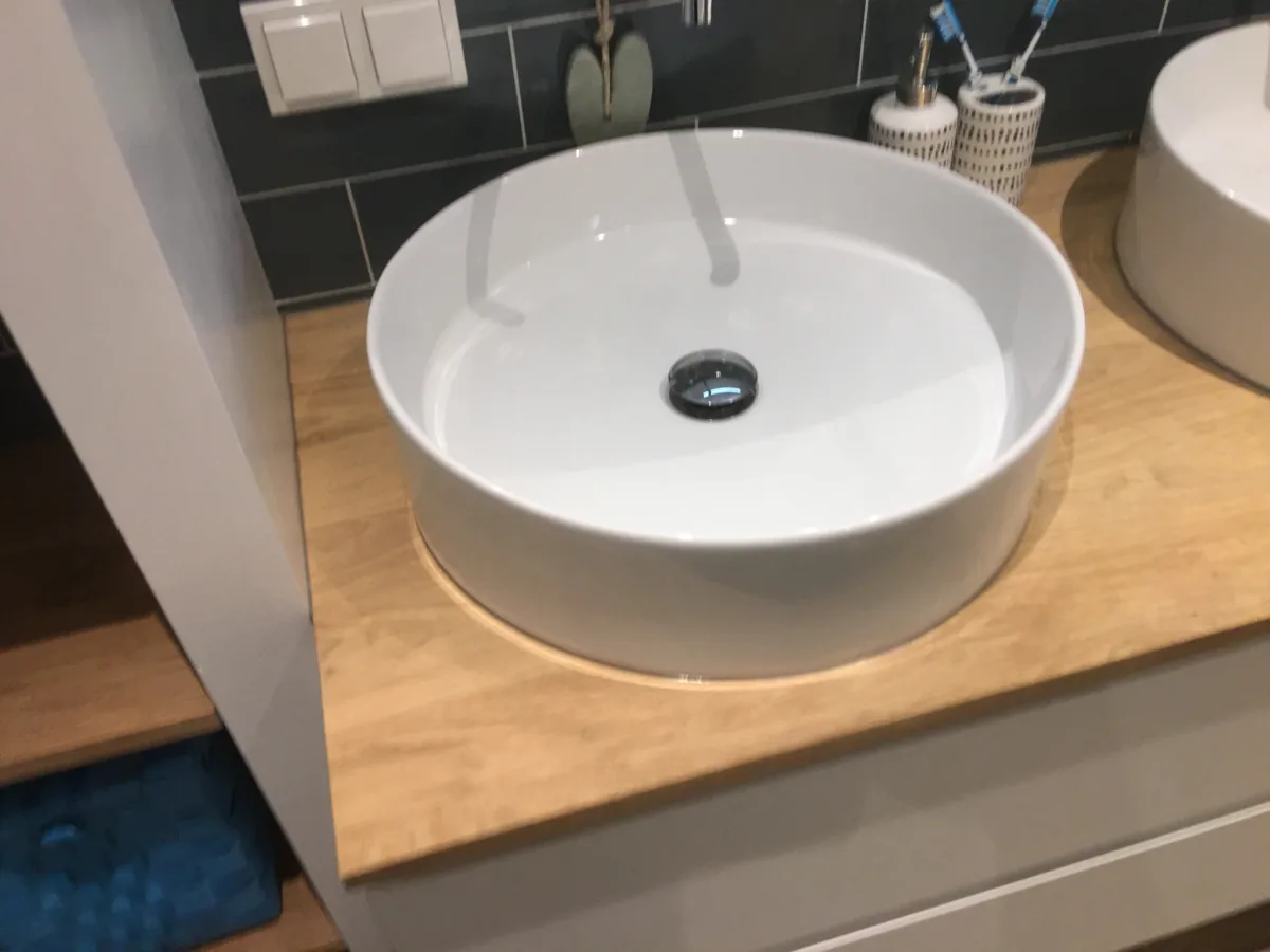 Badkamer opbouw waskommen – badkamers met hout stijl – Rhenen (foto 17)