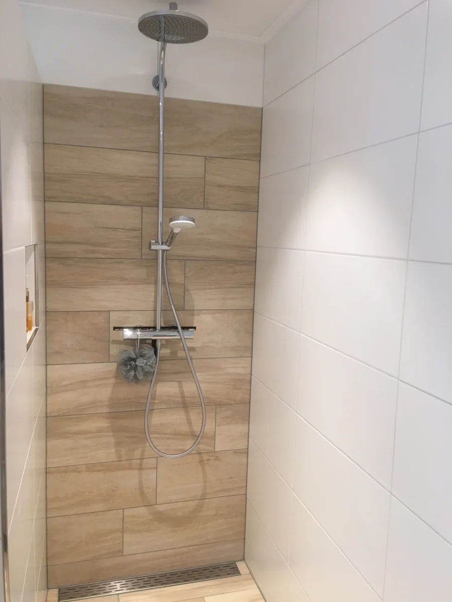 Toilet toevoegen in nieuwe badkamer (renovatie) – modern stijl – Nieuwegein (foto 7)