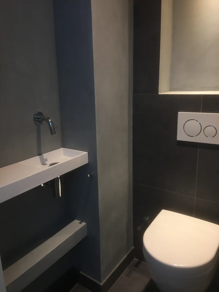 Toiletruimte tegel & beton stukwerk – betonlook stijl – Wolfheze-Oosterbeek