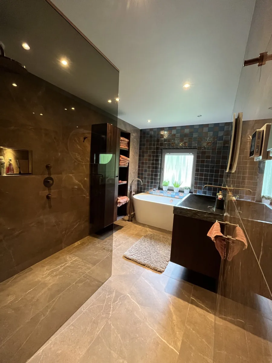 Hotel chique badkamers en gastentoilet – hotel chique stijl – Rhenen (foto 2)