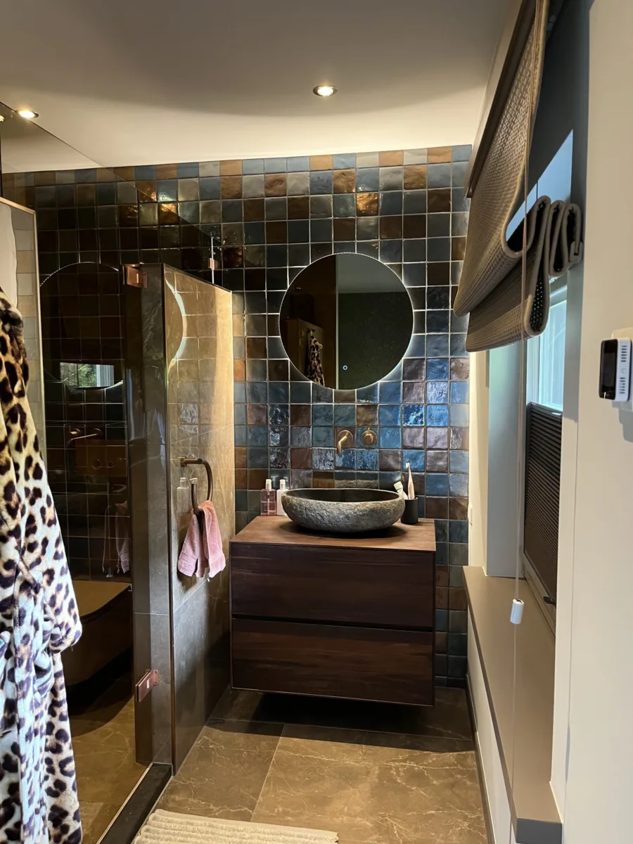 Hotel chique badkamers en gastentoilet – hotel chique stijl – Rhenen (foto 8)