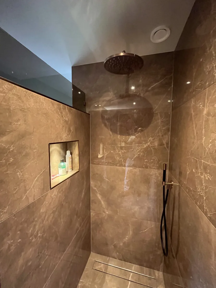 Hotel chique badkamers en gastentoilet – hotel chique stijl – Rhenen (foto 15)