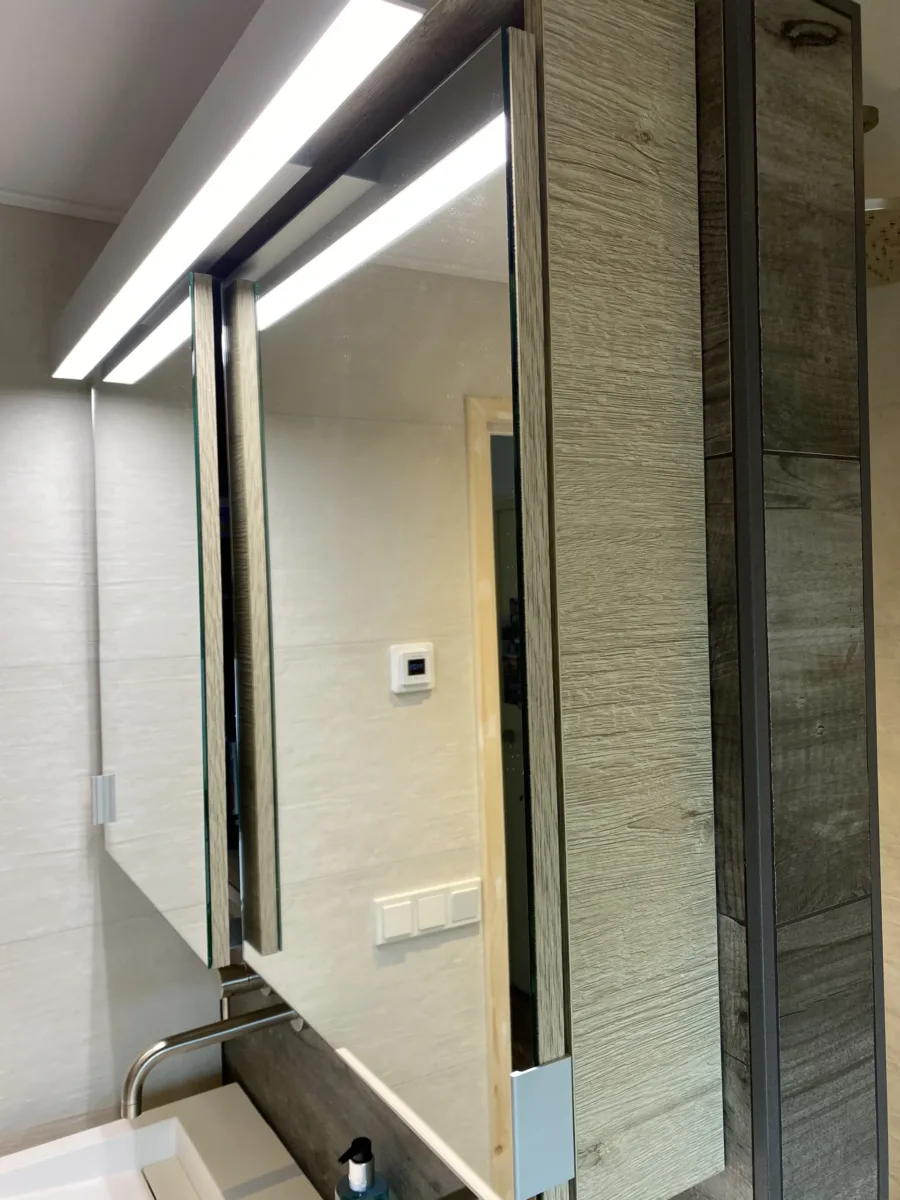 Compacte badkamer met douchemuur – modern stijl – Ochten (foto 4)