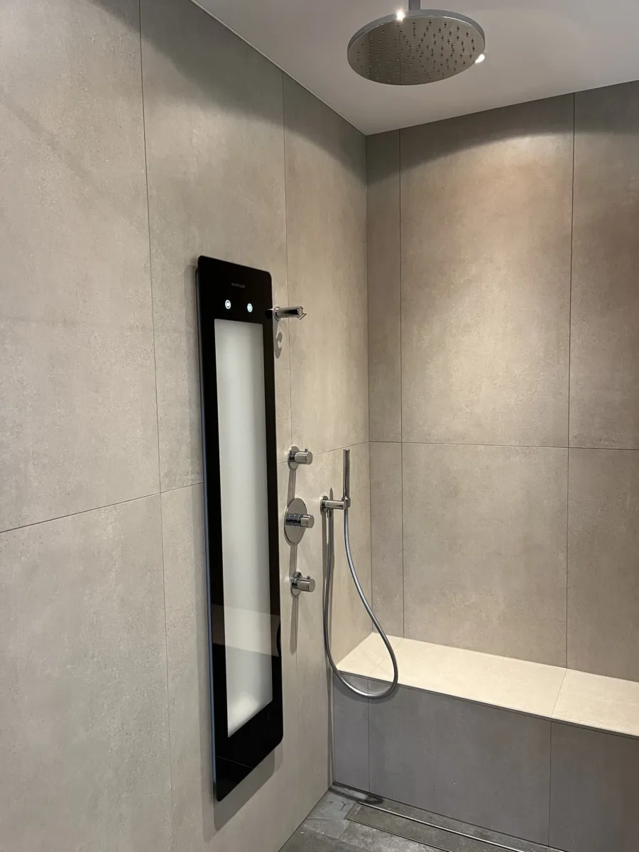 Badkamer sunshower en zitje onder de douche – modern stijl – Veenendaal (foto 5)