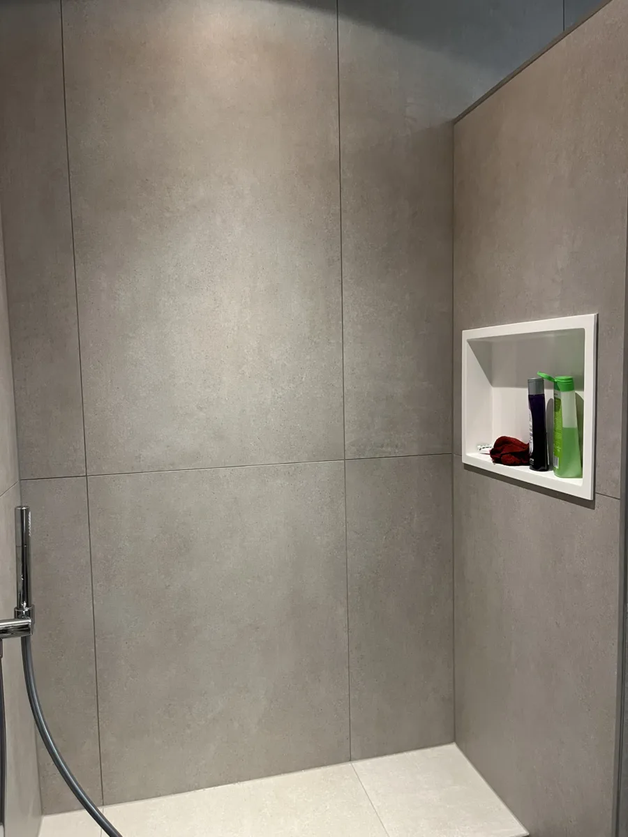 Badkamer sunshower en zitje onder de douche – modern stijl – Veenendaal (foto 4)