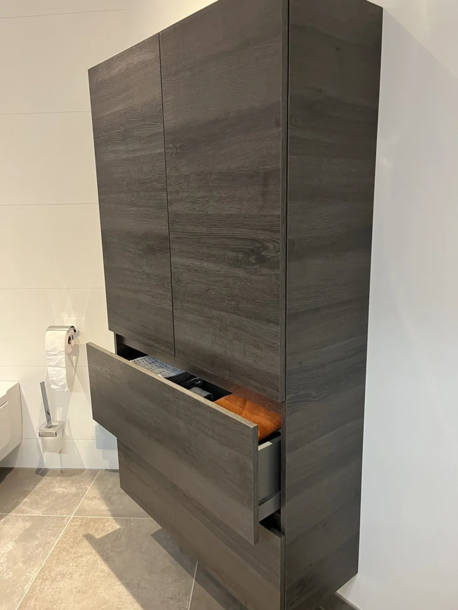 Royale sunshower badkamer met Geberit Mera douche-wc – modern stijl – Bemmel (foto 6)