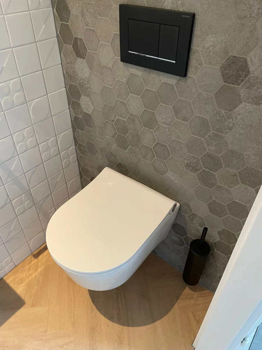 Toiletruimte – modern stijl – Veenendaal (foto 2)