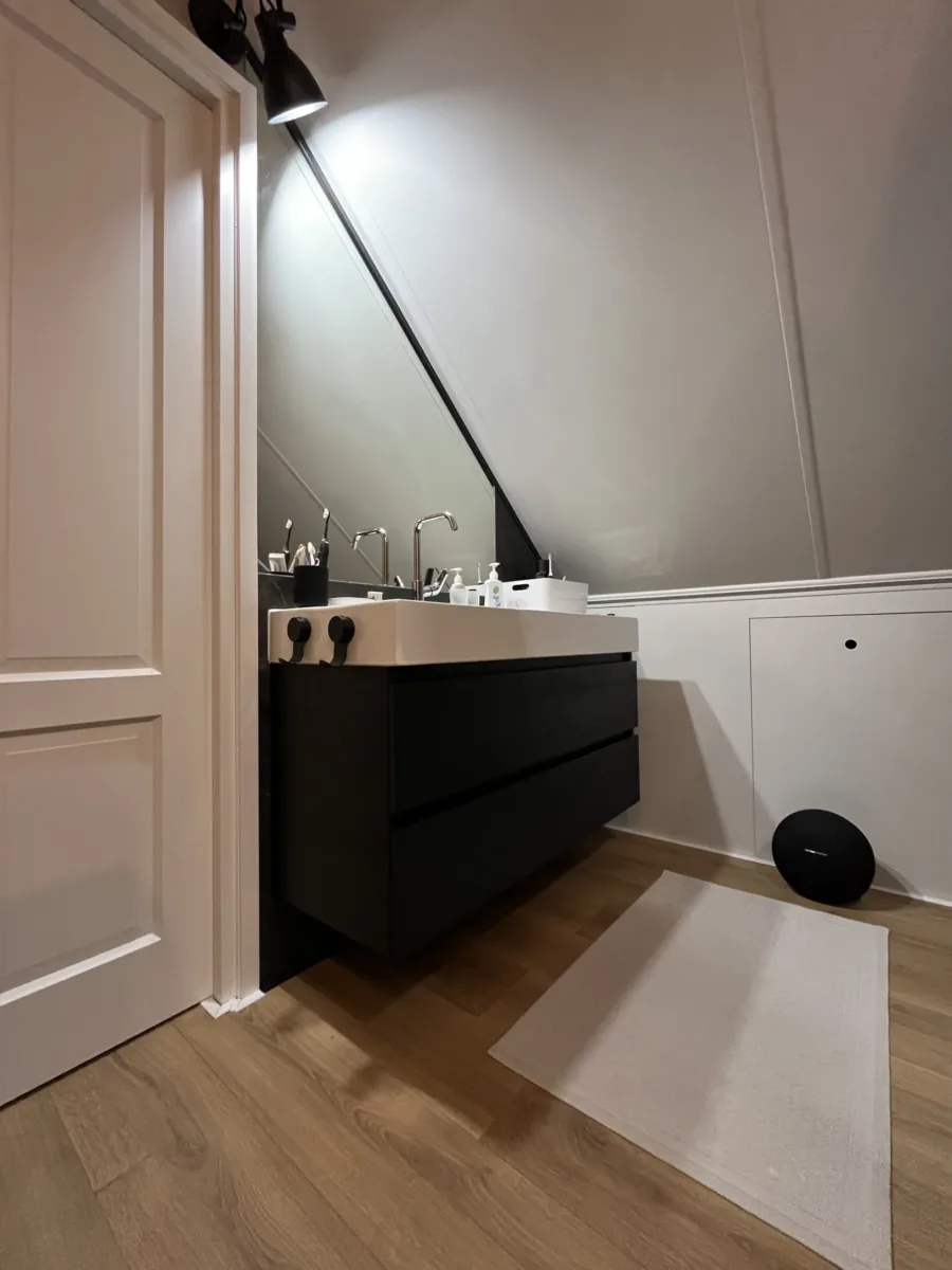 Tweede badkamer op overloop – modern stijl – Leersum (foto 8)