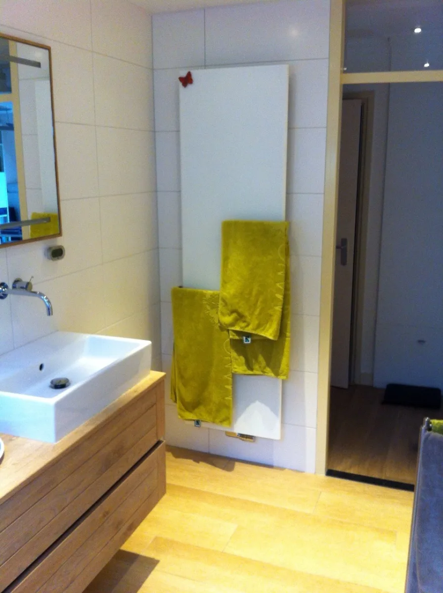 Badkamer maatwerk eikenhout en stoomdouche – wellness stijl – Rhenen (foto 8)