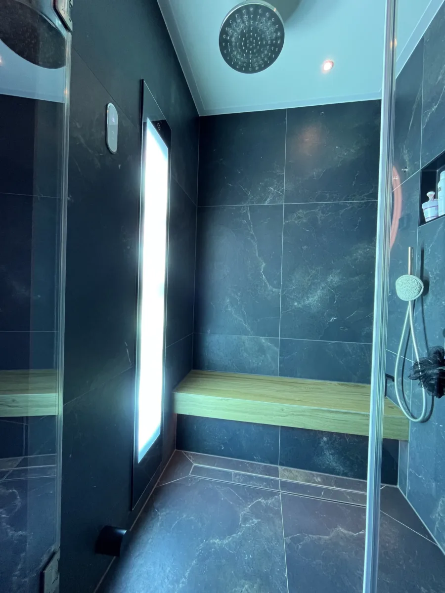 Wellness stoomdouche met sfeerverlichting