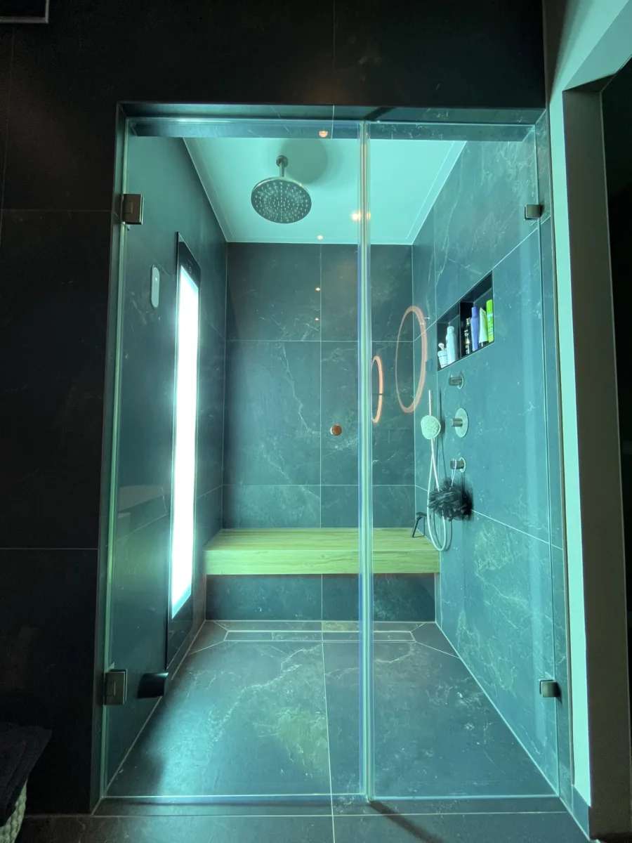 Stoomdouche met kleurverlichting en sunshower