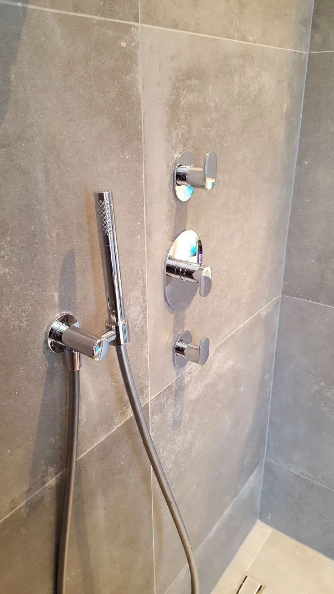 Badkamer Puiflijk – betonlook stijl – Puiflijk (foto 11)