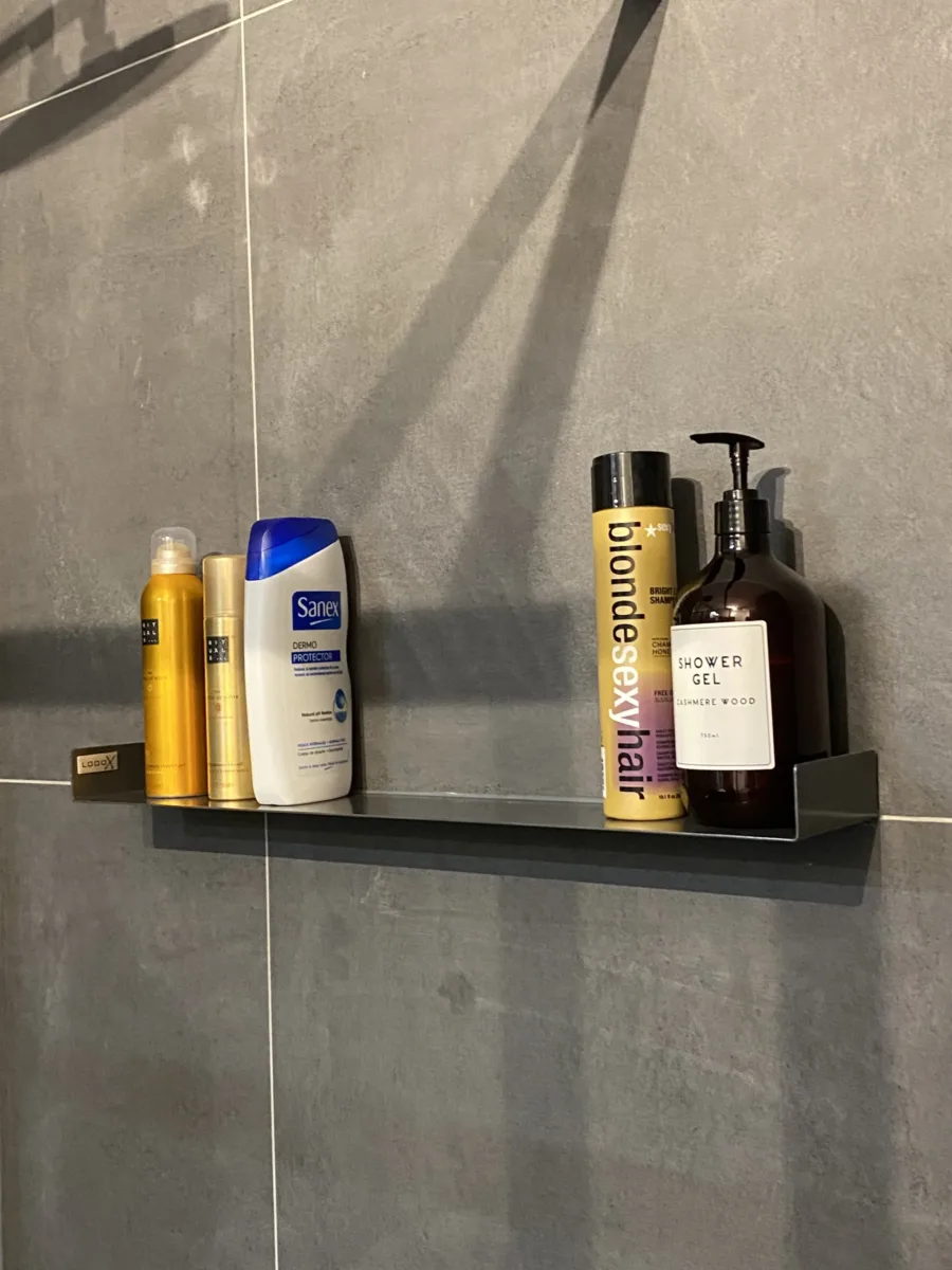 Badkamer inloopdouche zwart – modern stijl – Veenendaal (foto 5)