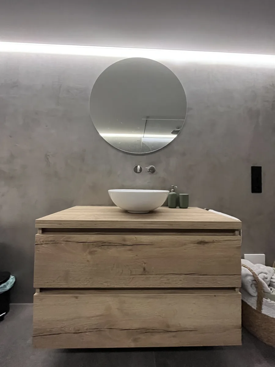 Badkamer keramische tegels & microcement (betonciré) – betonlook stijl – Lienden (foto 12)