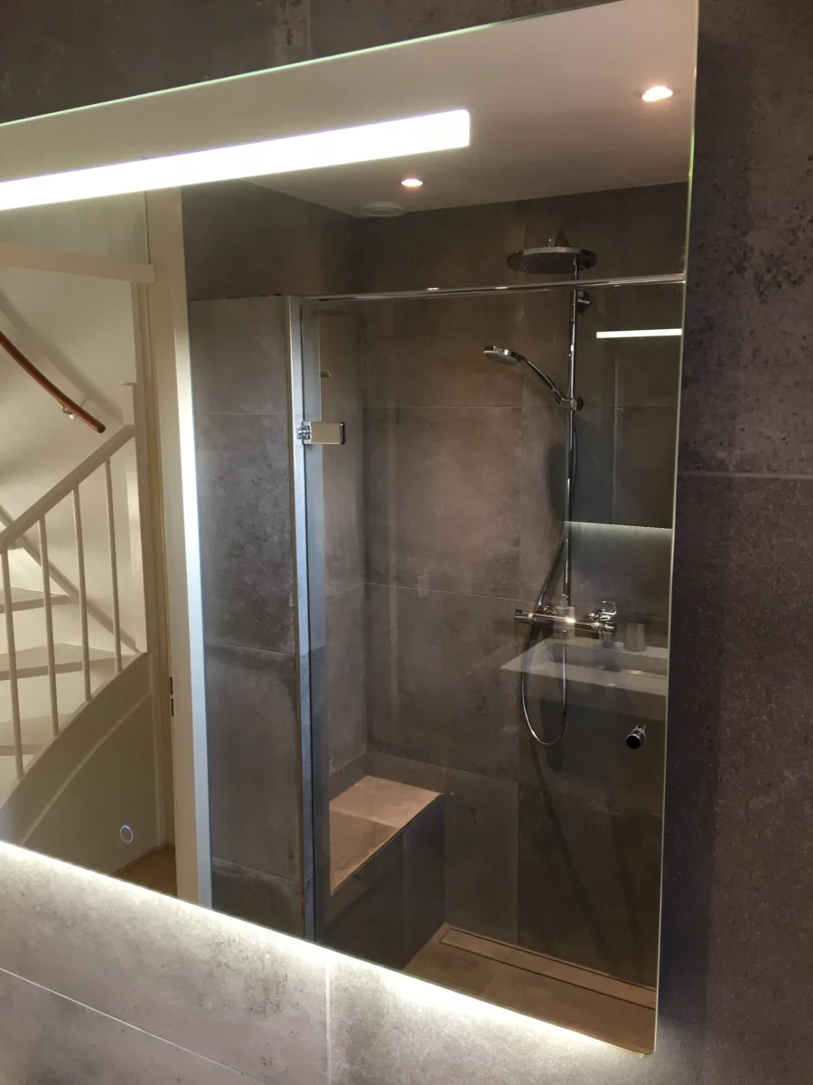 Onderhoudsvrije badkamer – betonlook stijl – Maurik