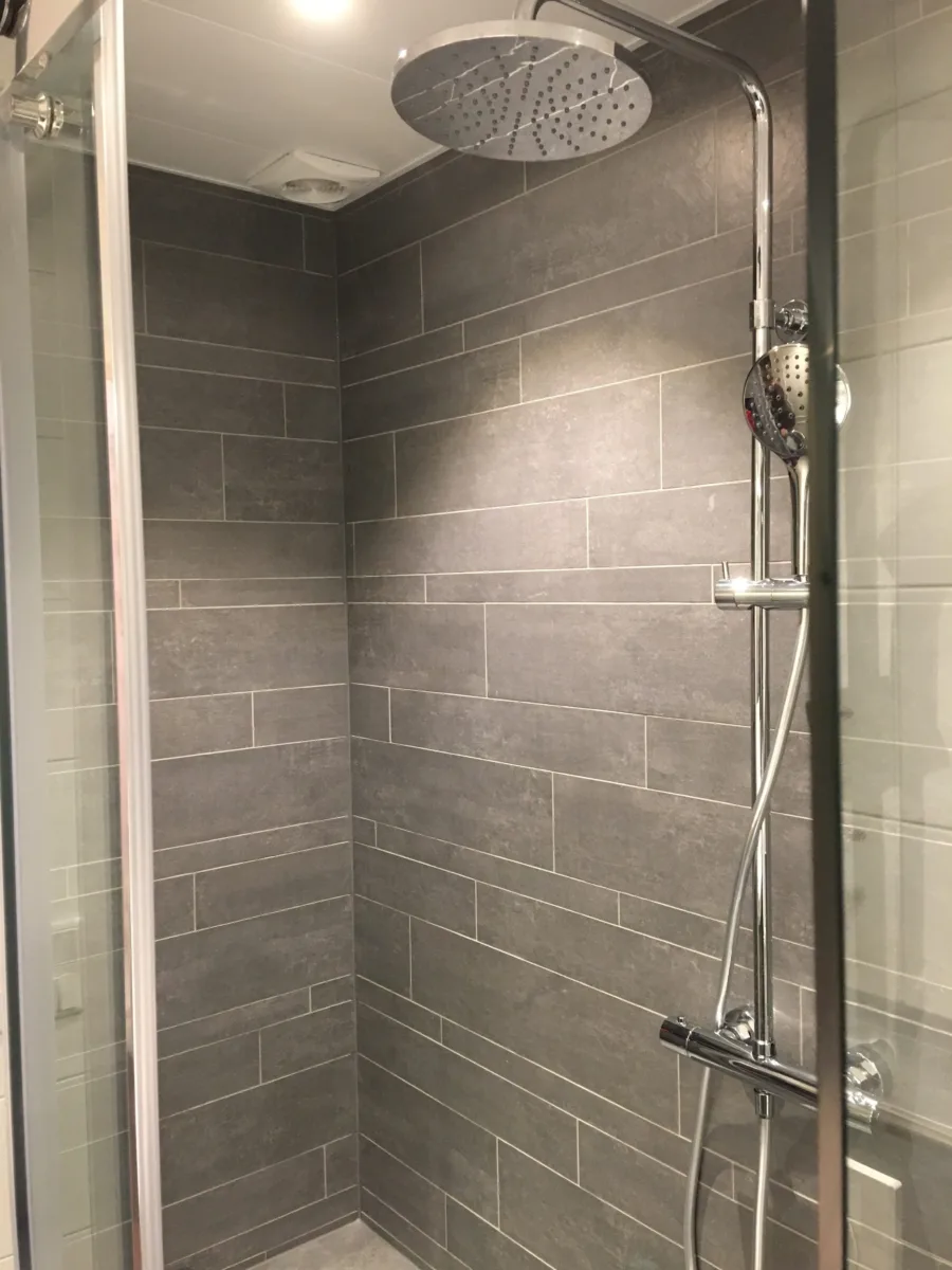 Compact budget badkamer – modern stijl – Wageningen (foto 8)