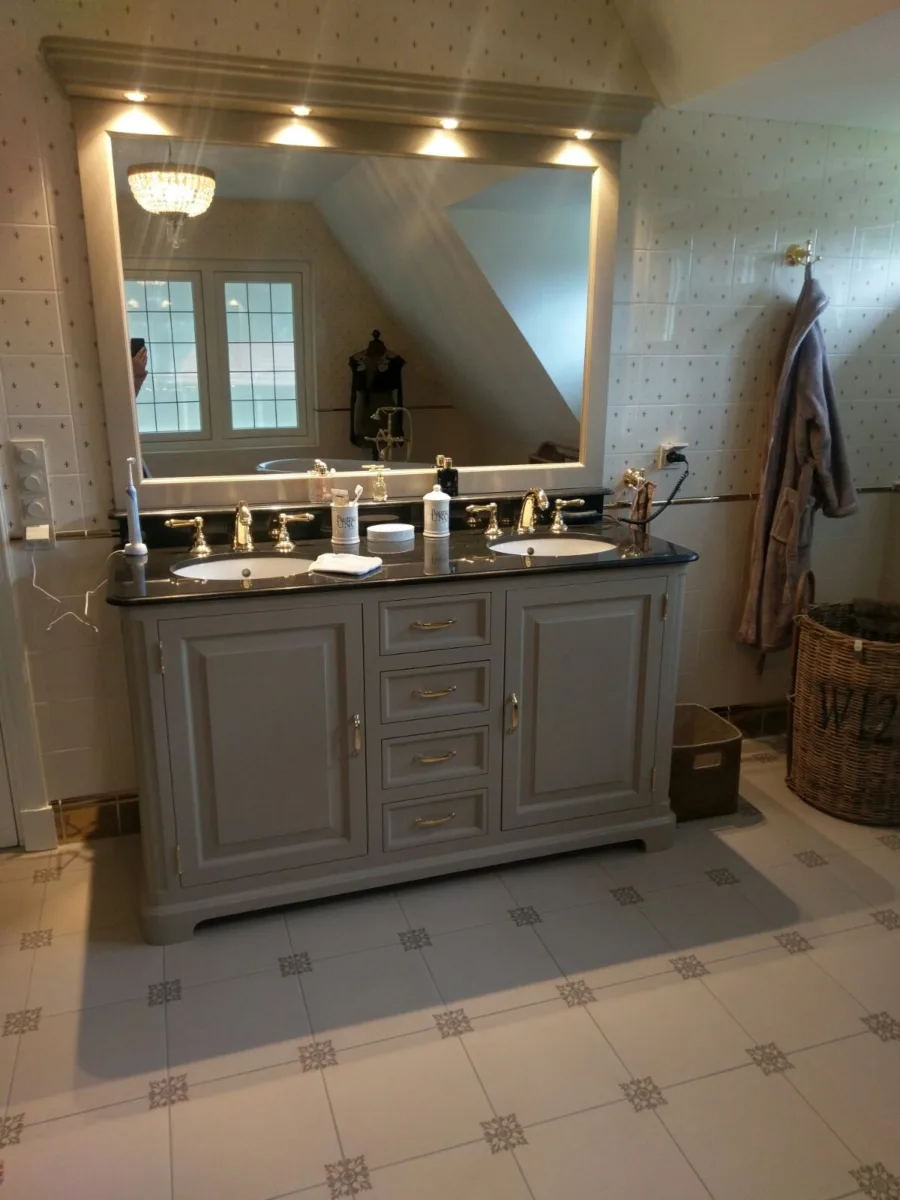 Klassiek Engelse badkamer met gouden kranen – engelse- & klassiek stijl – Rhenen