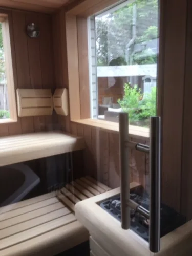 Wellness ruimte Whirlpool en sauna 6